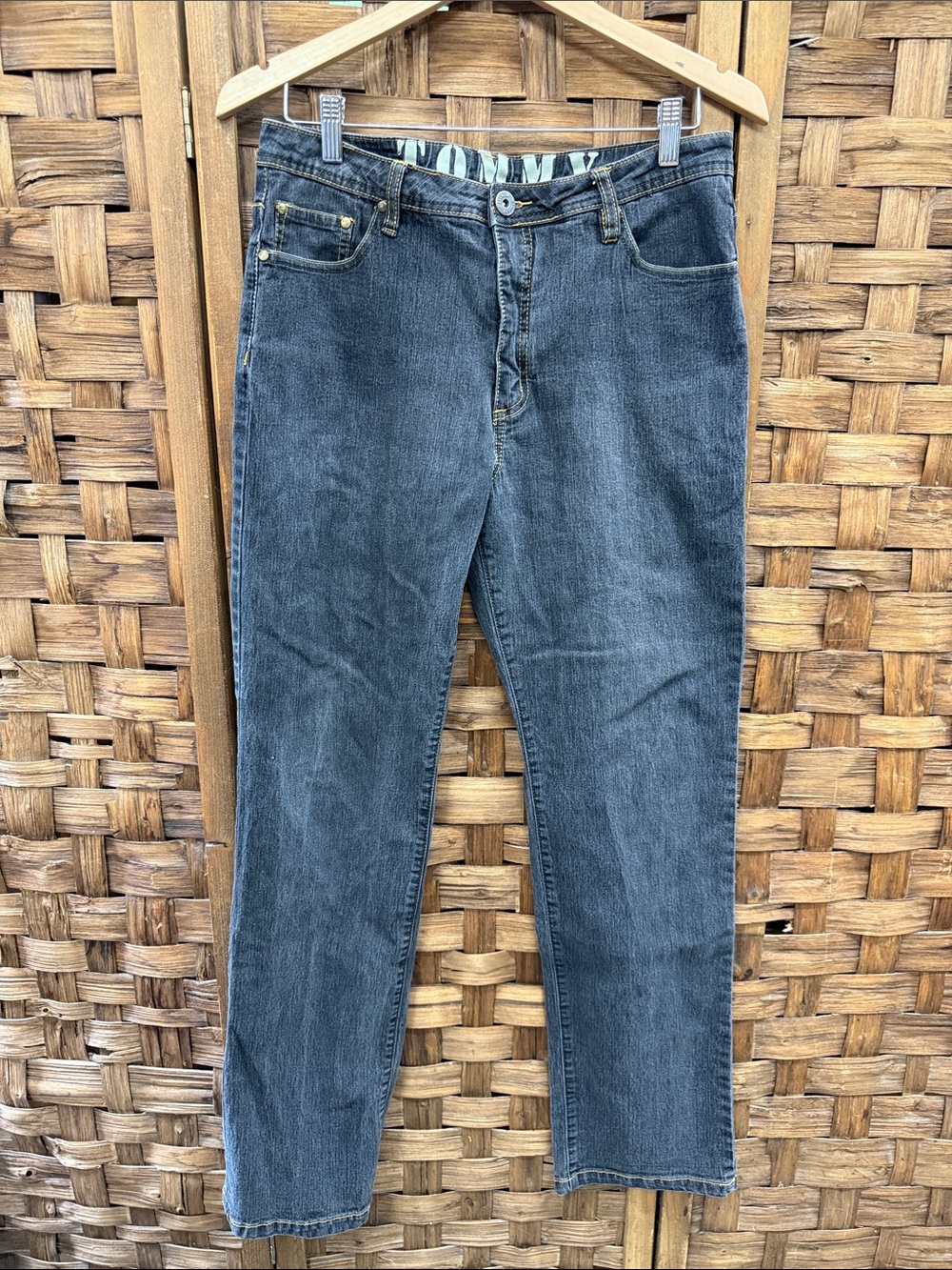 Straight-Leg Men's Jeans in Washed Black by